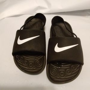Nike sandals Toddler 9c